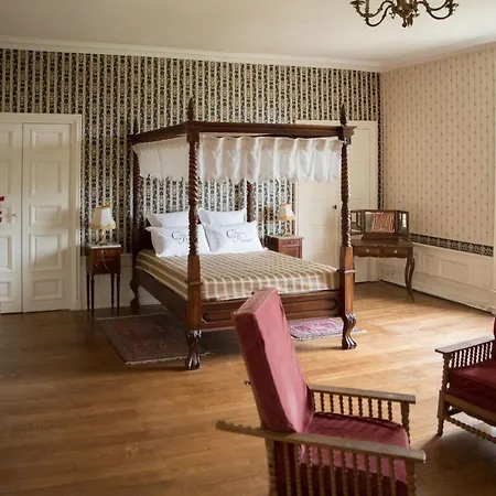 Chateau De Piolant Eiffel Tower فندق مبيت وإفطار باريس