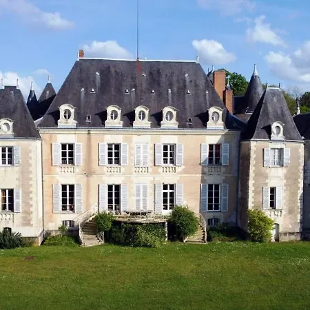B&B Chateau De Piolant Eiffel Tower 3*