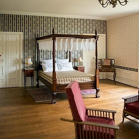 Chateau De Piolant Eiffel Tower B&B 파리