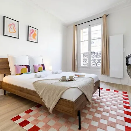 Chateau De Piolant Eiffel Tower فندق مبيت وإفطار باريس